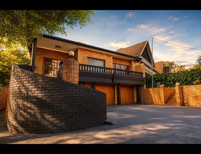4 BEDROOM HOUSE FOR SALE IN BAILEY'S MUCKLENEUK